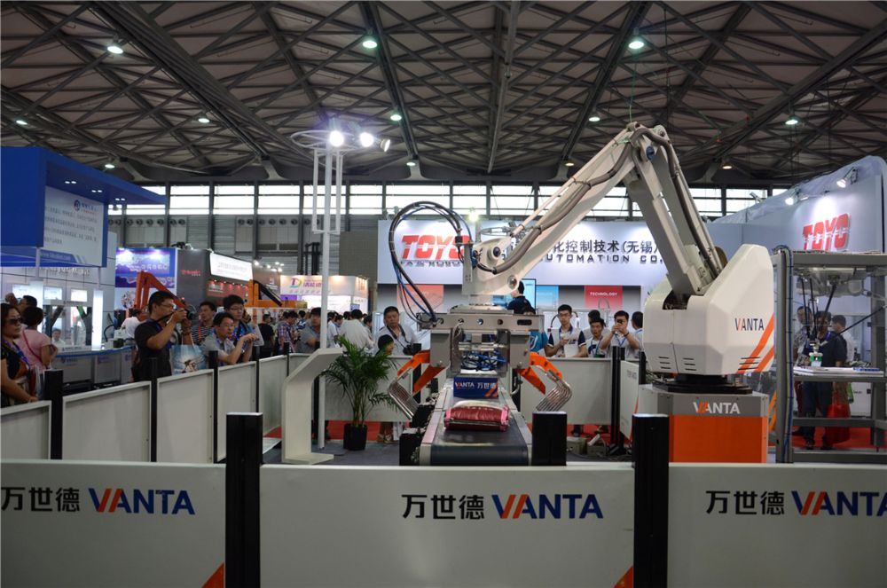 直擊上海2014中國國際機器人展覽會